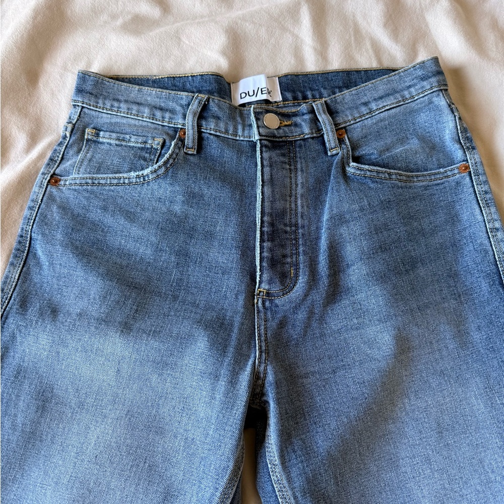 DUER Midweight Denim High Rise Straight Jean - Vintage Wash - Picture 2 of 6